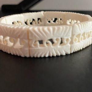 Vintage hand carved bone bracelet, bovine. stretchy style
